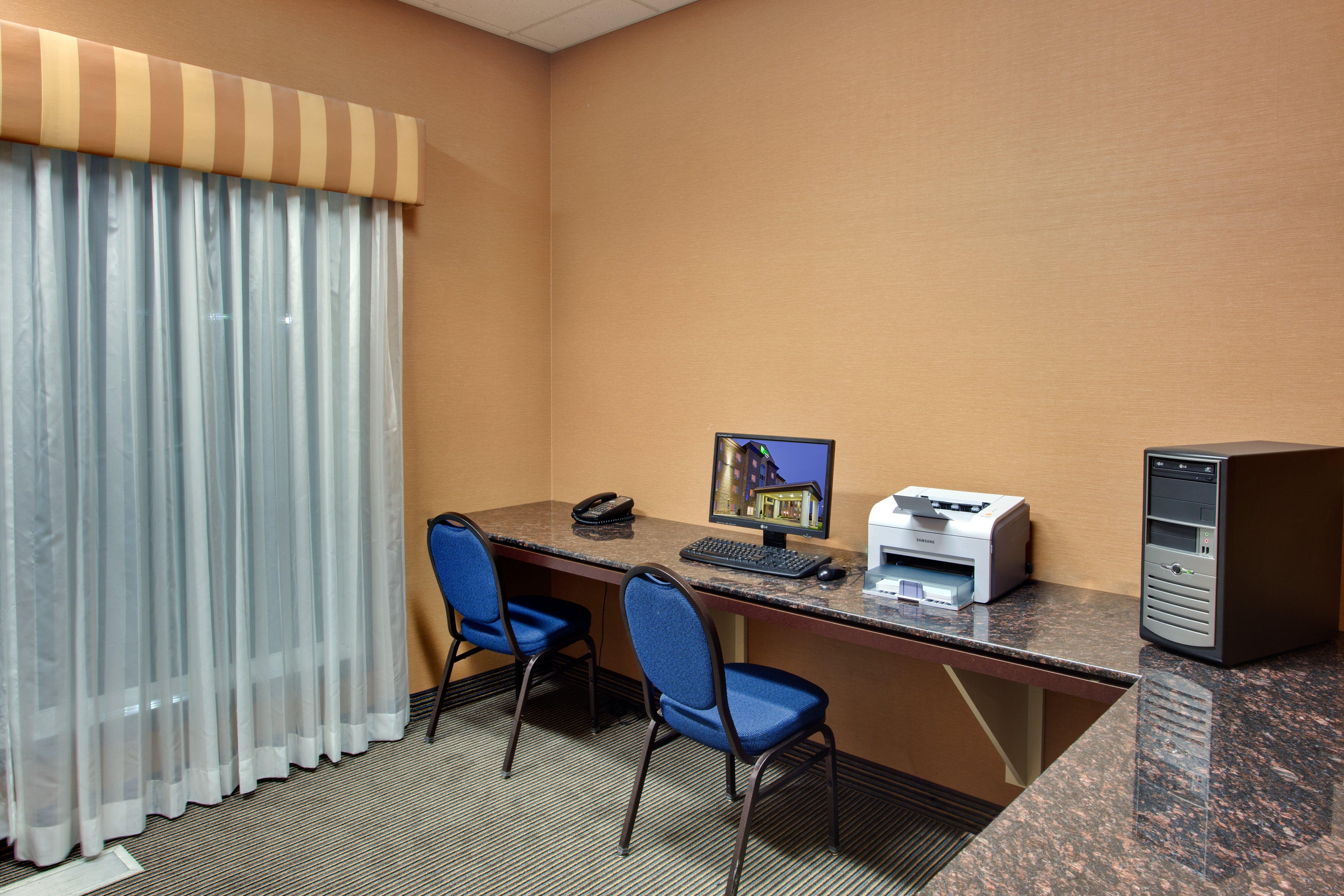 Holiday Inn Express Airport Calgary By Ihg Kültér fotó